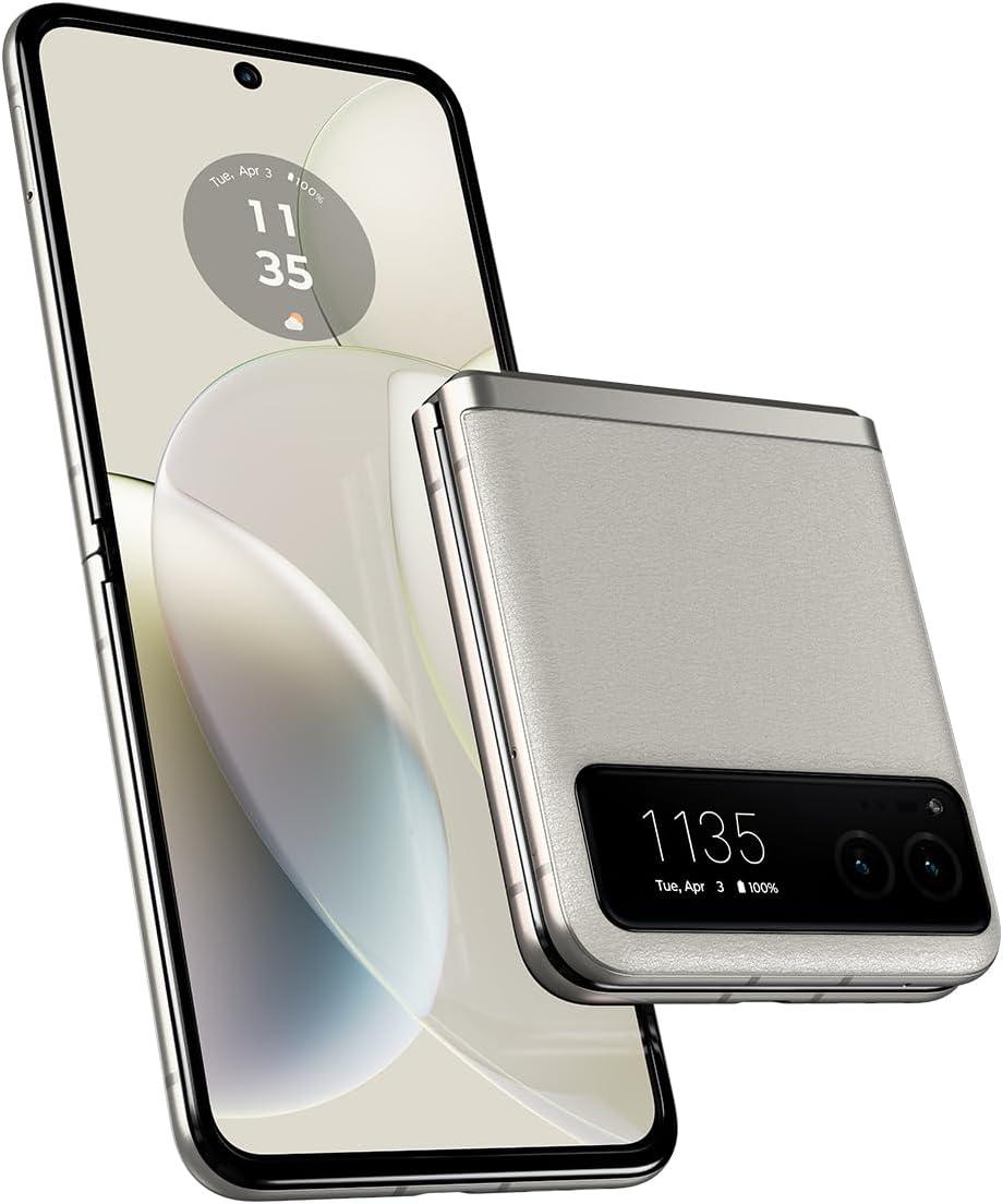 Why We’re Impressed by the Motorola Razr 2023 Flip Design